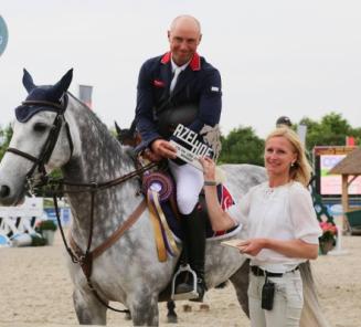 Junior van het Hulst wint de finale voor 7-jarigen Junior van het Hulst wint de finale voor 7-jarigen
