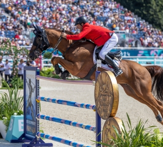 Gerfried Puck en Equitron Naxcel V